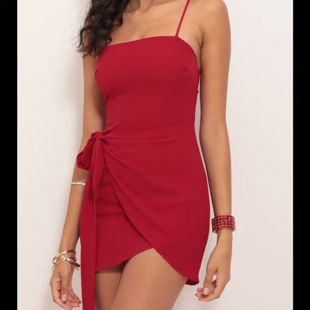 Lucy in the sky red tie dress